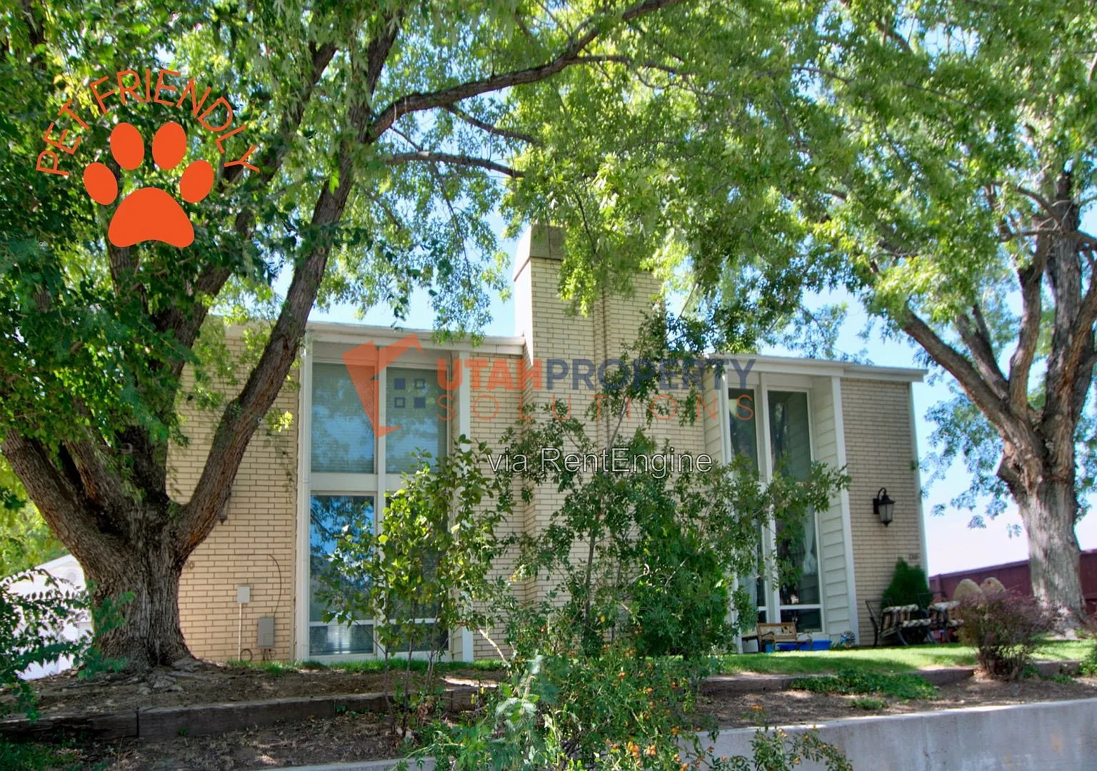 2 bed, 1.5 bath, 1588 sqft, $2,045 — Photo 1