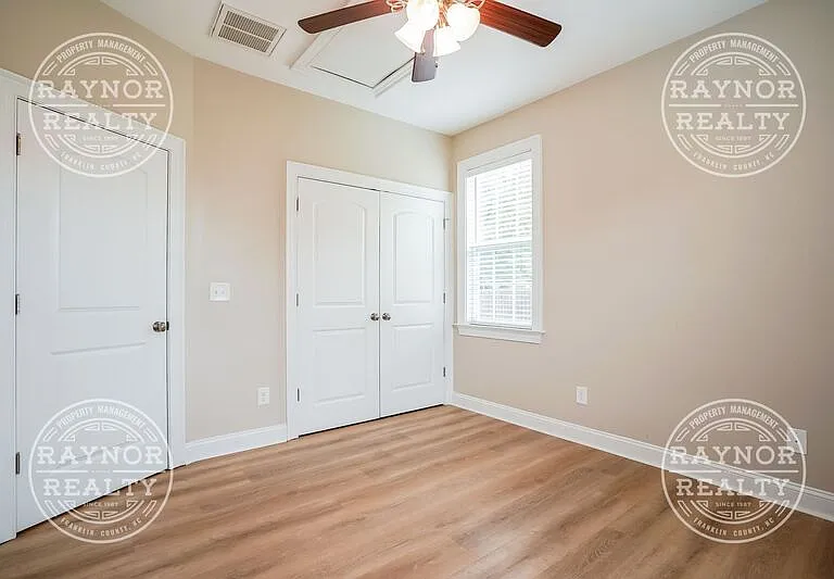 90 Glen Oaks Dr — Photo 14
