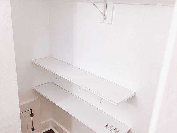 4th image of 144 N New Hampshire Ave APT 22