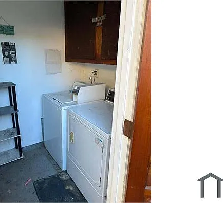 3768 Redondo Beach Blvd #B — Photo 11