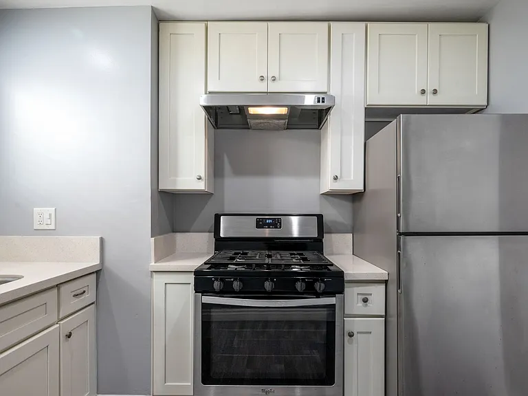 16505 Prairie Ave #16509 — Photo 5