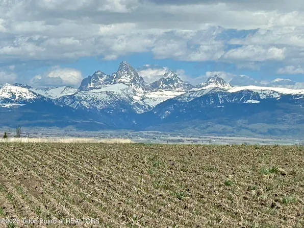 8643 Inglin Ridge Rd, Tetonia, ID 83452