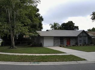 812 Windsor Cir, Brandon, FL 33510