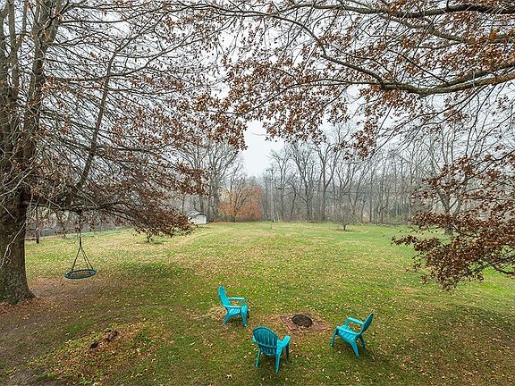 3rd image of 375 Timberlake Dr