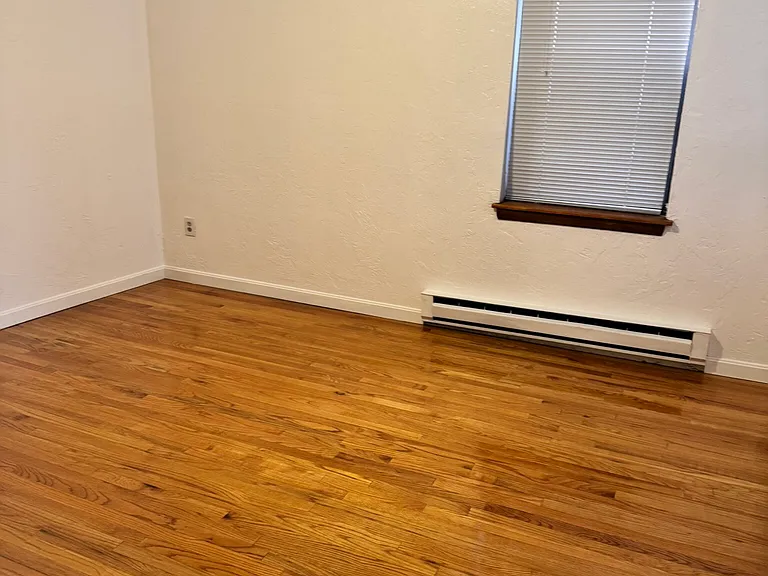 153-155 Salem St #2D — Photo 5