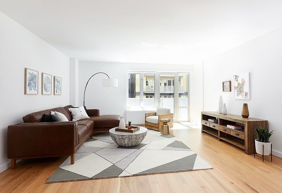 2nd image of 4129 24th St APT 9G
