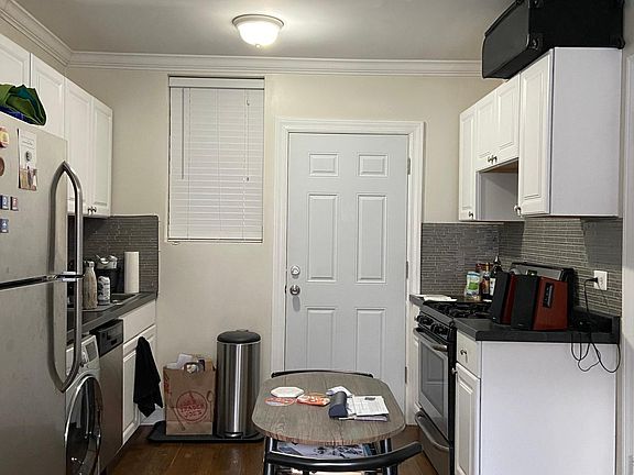 3rd image of 1056 W Lill Ave #Qw0bd23sw