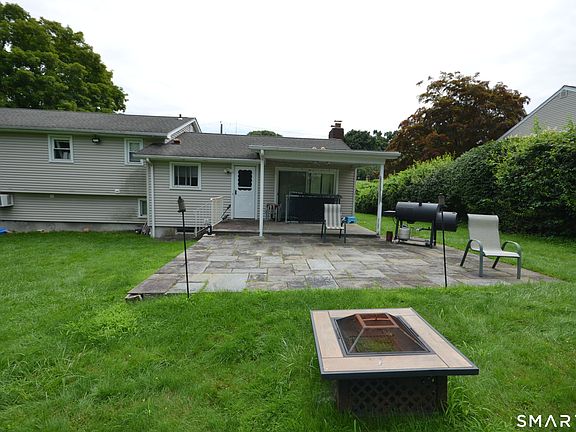 4th image of 90 Colonese Road