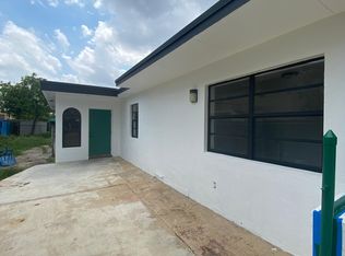 10984 SW 2nd St, Sweetwater, FL 33174