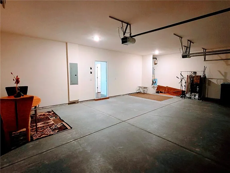 3518 English Elm Way — Photo 36