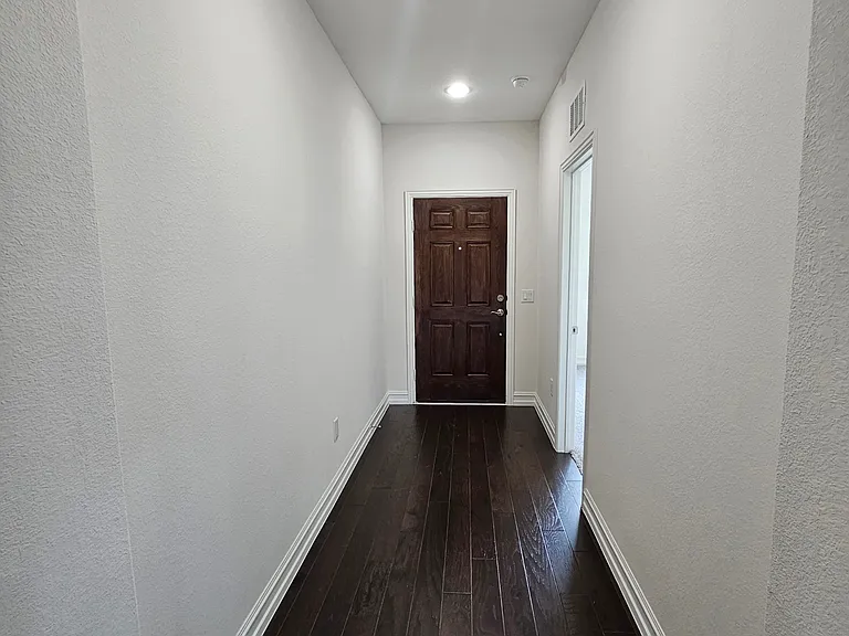 3105 Euclid Way — Photo 19