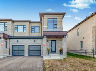 124 Ogston Cres, Whitby, ON L1P 0H3