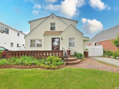 78-24 269th Street, Queens, NY, 11040