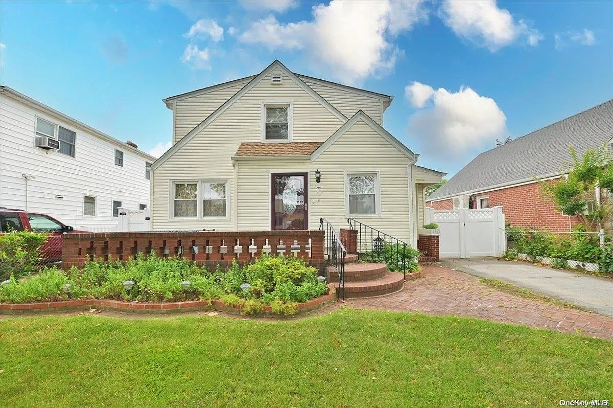 78-24 269th Street photo 1