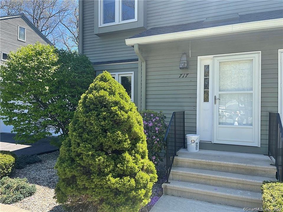 1st image of 717 Sand Stone Dr Unit 717