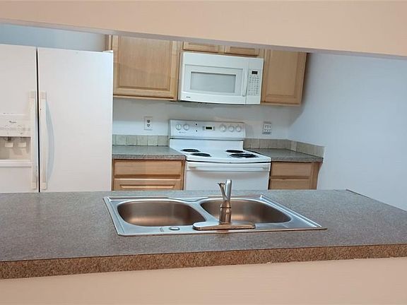 5th image of 5820 N Church Ave Unit 108