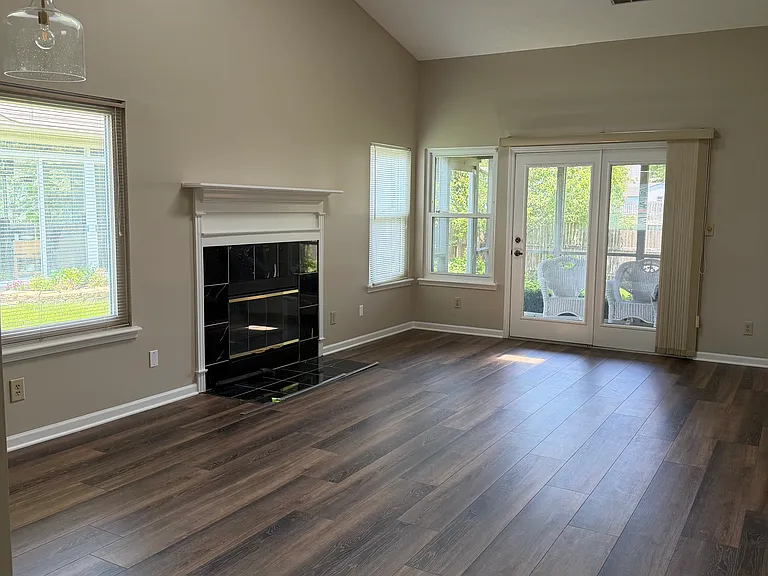 3122 Village Park North Dr — Photo 9