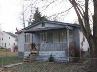 5853 Linneman St, Cincinnati, OH 45230