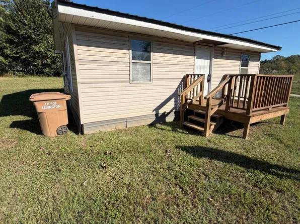 209 Bailey St, Lexington, TN 38351