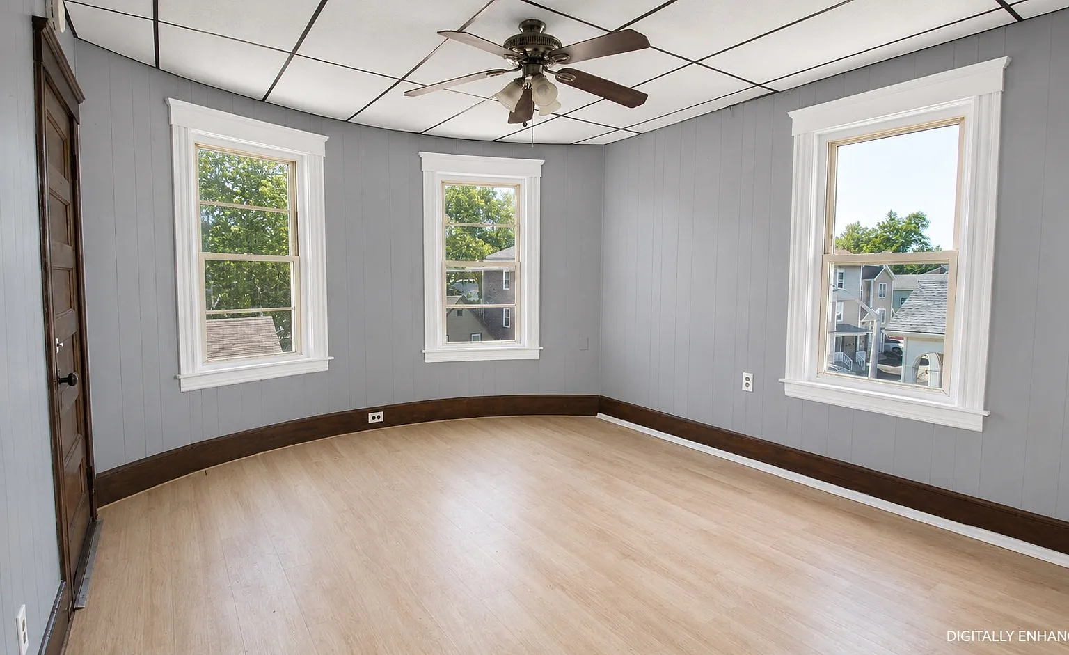 3 bed, 1300 sqft, $1,900 — Photo 4