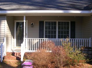 6028 Pierce Mill Dr, Gloucester, VA 23061