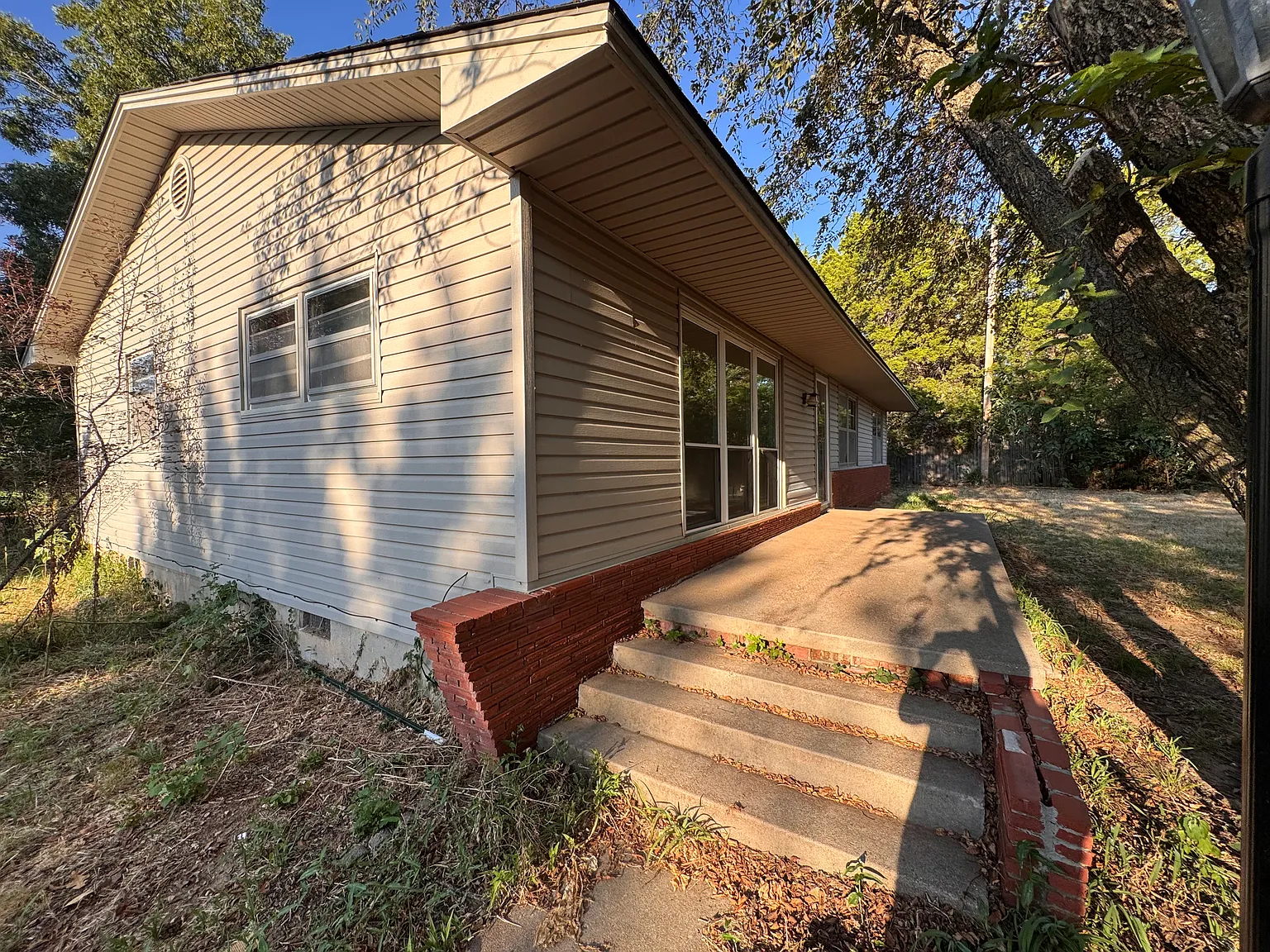 3 bed, 1269 sqft, $1,400 — Photo 3