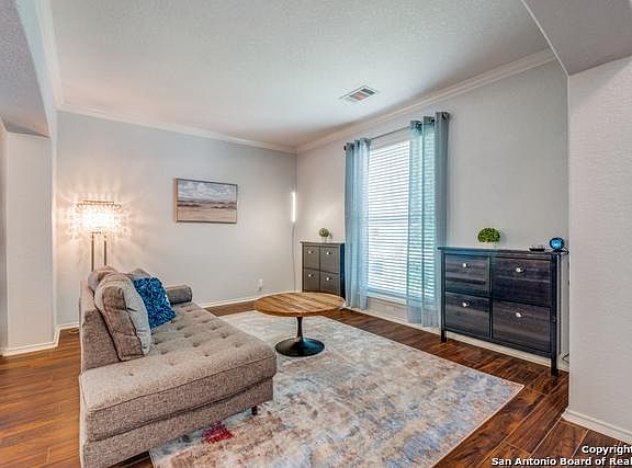 4th image of 2441 Woodbridge Way