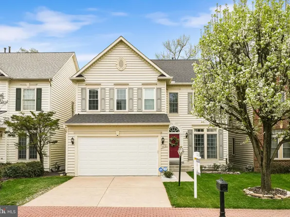 7731 Porters Hill Ln, Lorton, VA 22079