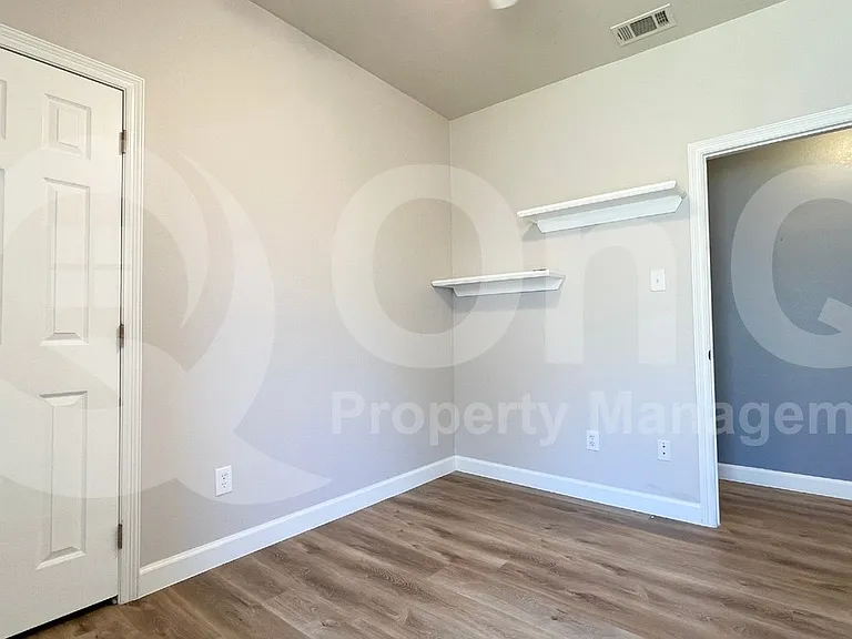 5509 Cypress Dr — Photo 15