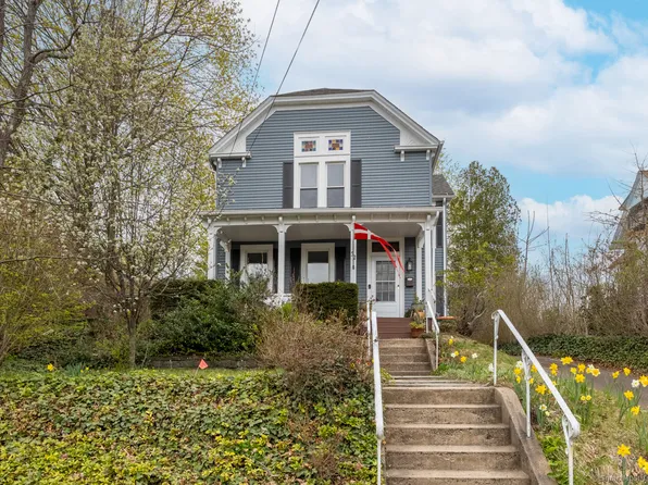 32 Cottage Street, Meriden, CT 06450