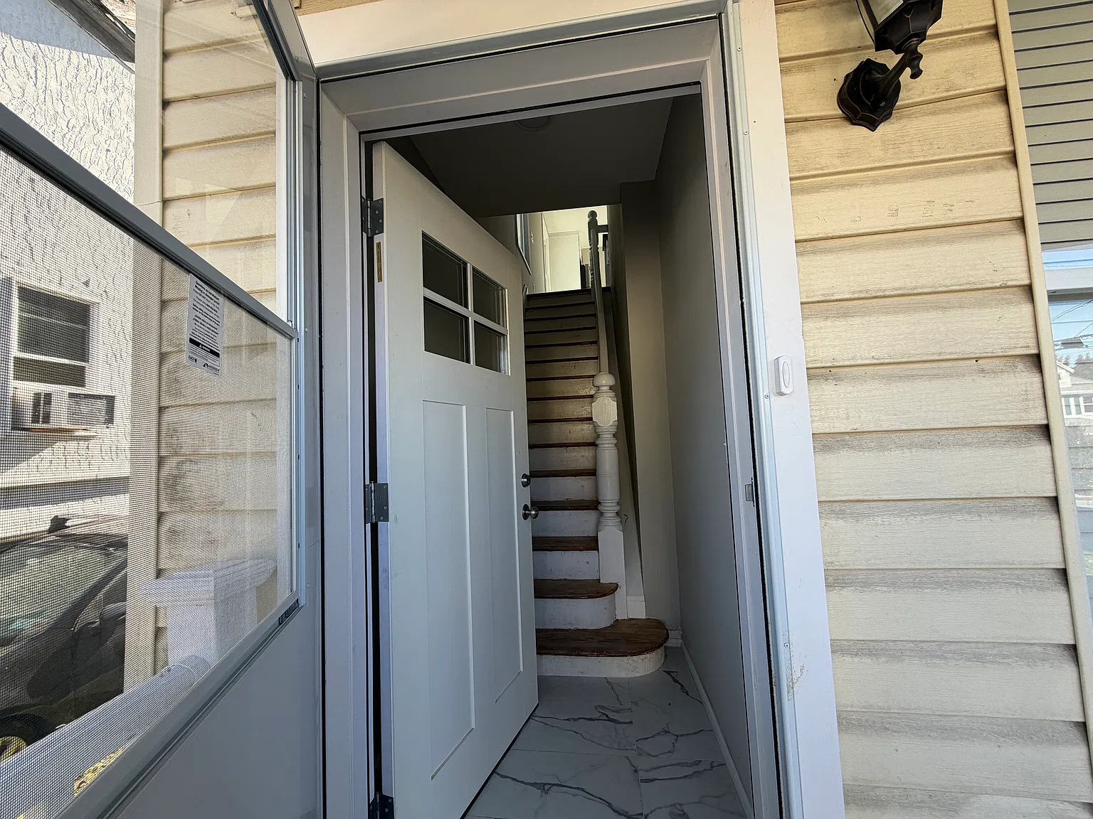 2 bed, 840 sqft, $3,200 — Photo 2