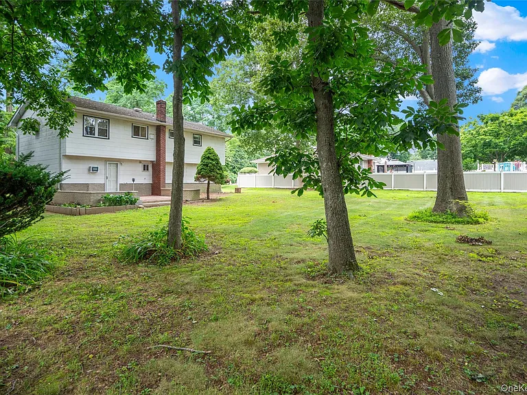 39 Wolfhollow Rd — Photo 32