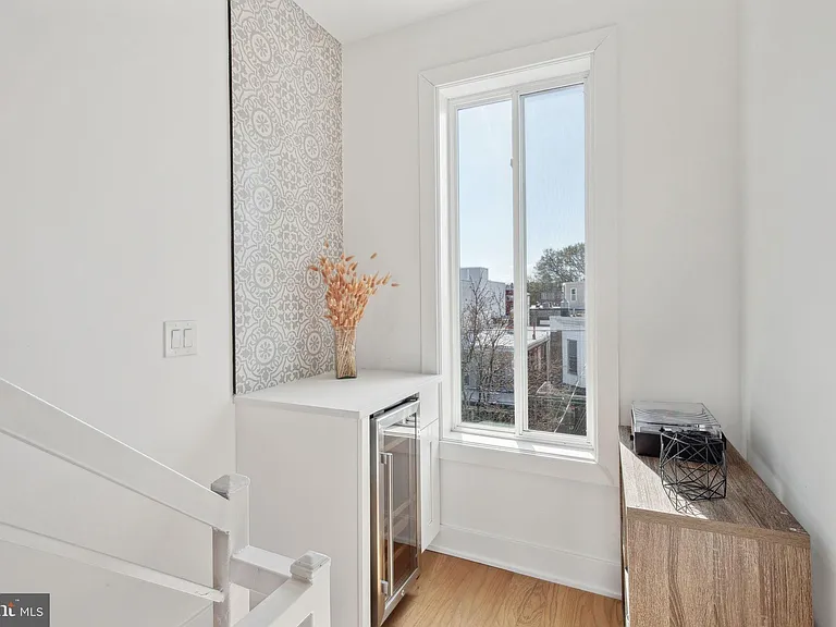 2224 Amber St #4 — Photo 23