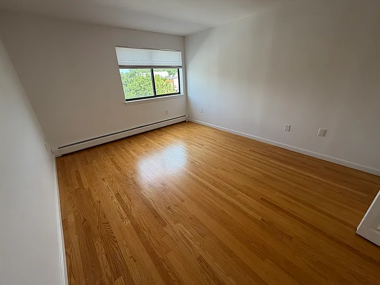 151 Coolidge Ave #404 — Photo 11