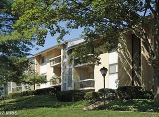 21 Ruxview Ct APT 102, Ruxton, MD 21204