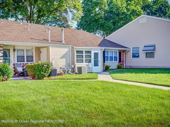 11 Nevada Court, Matawan, NJ 07747