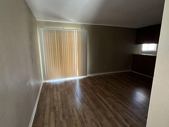 4th image of 2213 Jennifer Dr #4