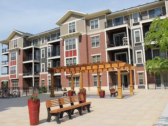 3rd image of 1723 Waldorf Blvd #1723-110