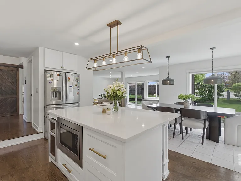 105 Yarrow Ct — Photo 9