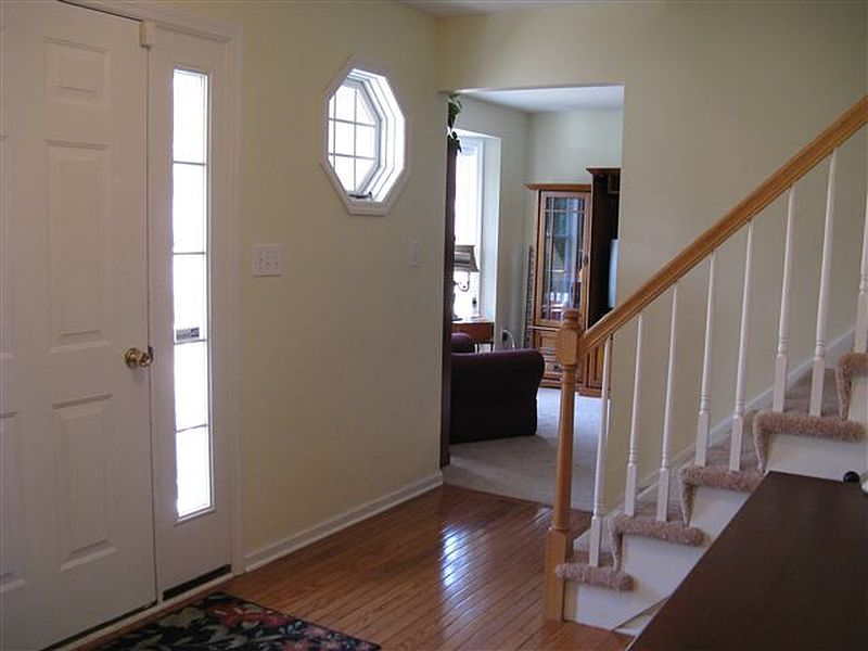 2nd image of 19 GOLDFIELD Lane
