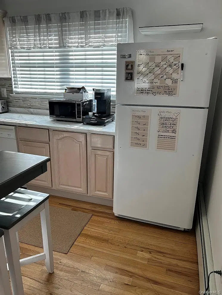 1 bed, 1.0 bath, 400 sqft, $3,100 — Photo 2