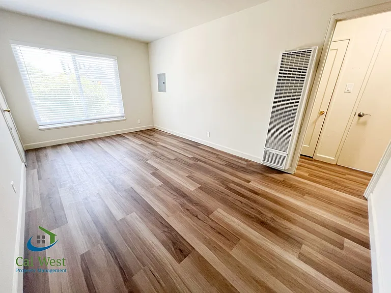99 Atlas Ave — Photo 7