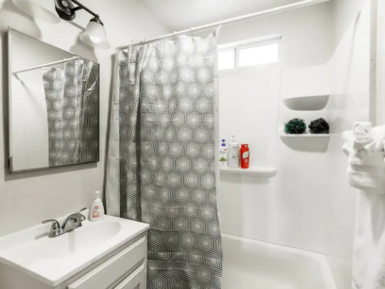 2618 Ellendale Pl — Photo 21