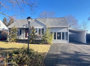 1028 Peter Rd, Schenectady, NY 12303