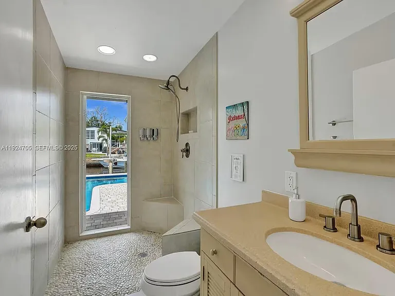 2525 Gulfstream Ln — Photo 29