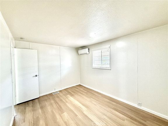 4th image of 14081 Magnolia St Space 140