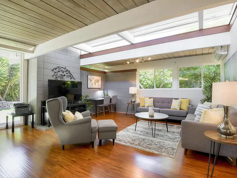 3789 Redwood Cir — Photo 2