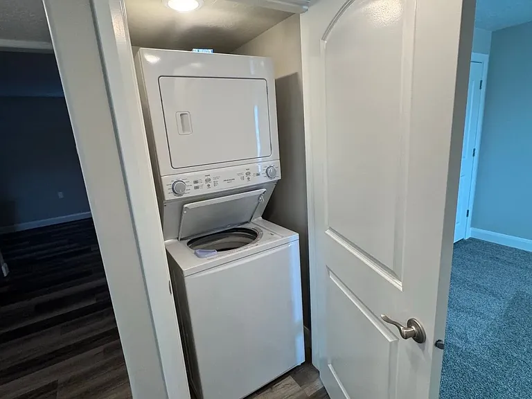 100 E First South St #302 — Photo 6