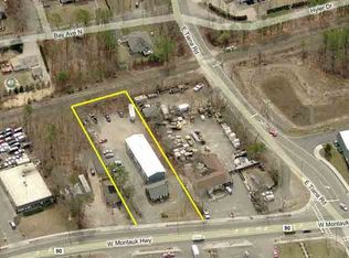 189 W Montauk Hwy, Hampton Bays, NY 11946