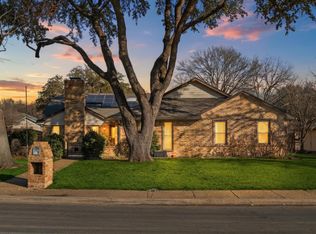 322 N Greenstone Ln, Duncanville, TX 75116